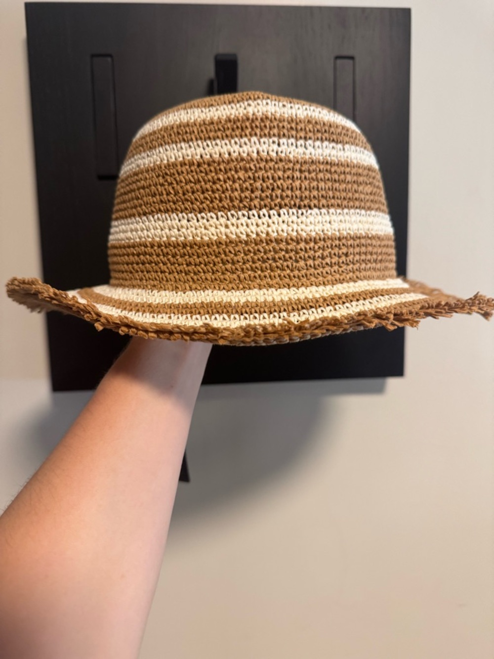 Rag & Bone Women’s Frills Rollable Bucket Hat NWT Size M/L - Picture 6 of 7